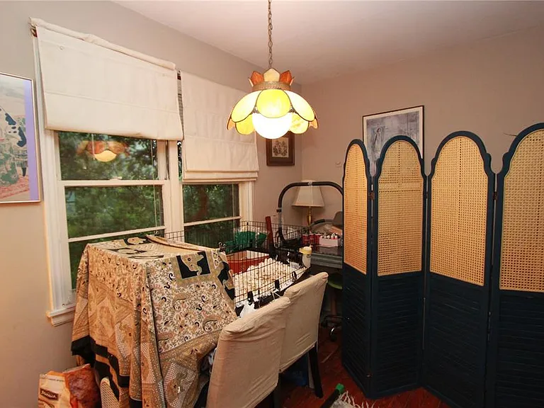 415 E Gore St — Photo 8