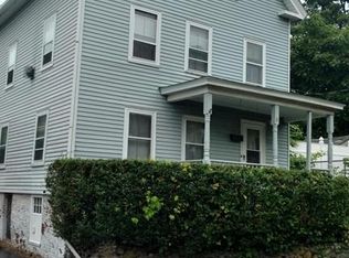 8 Byron St, Worcester, MA 01605