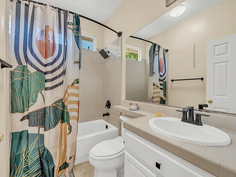 9504 Clear Springs Cir — Photo 12