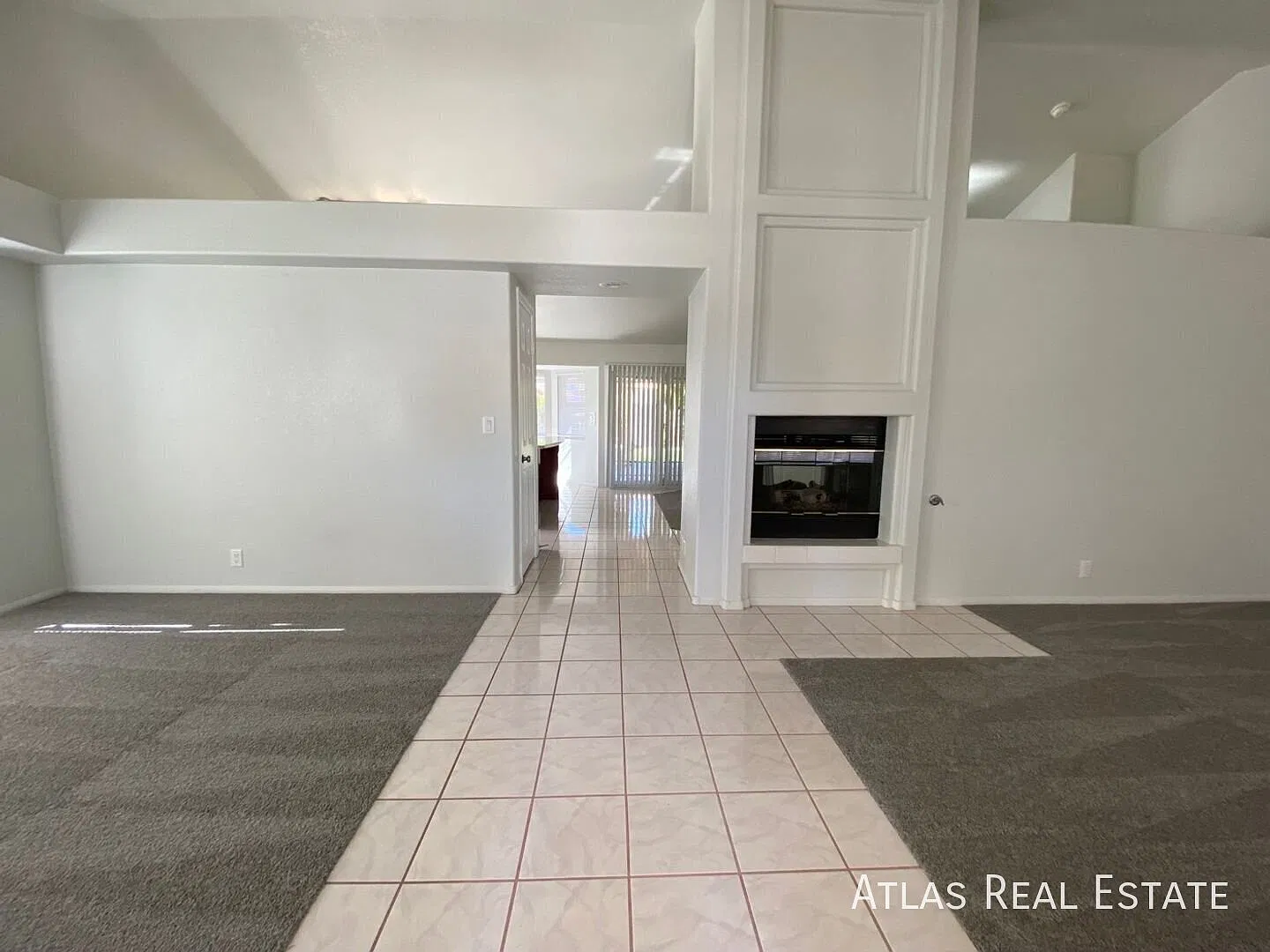 *Coming Soon* Beautiful 3 Bedroom 2 Bathroom Near Barkin Basin Park — Photo 3