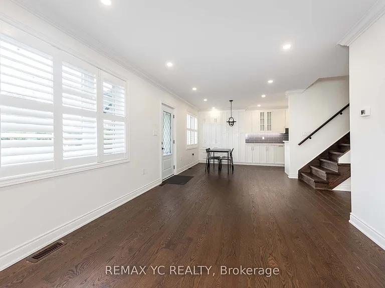 77 Talbot Rd — Photo 8