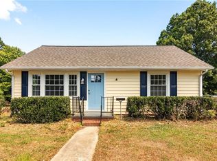 214 Moon St, Thomasville, NC 27360
