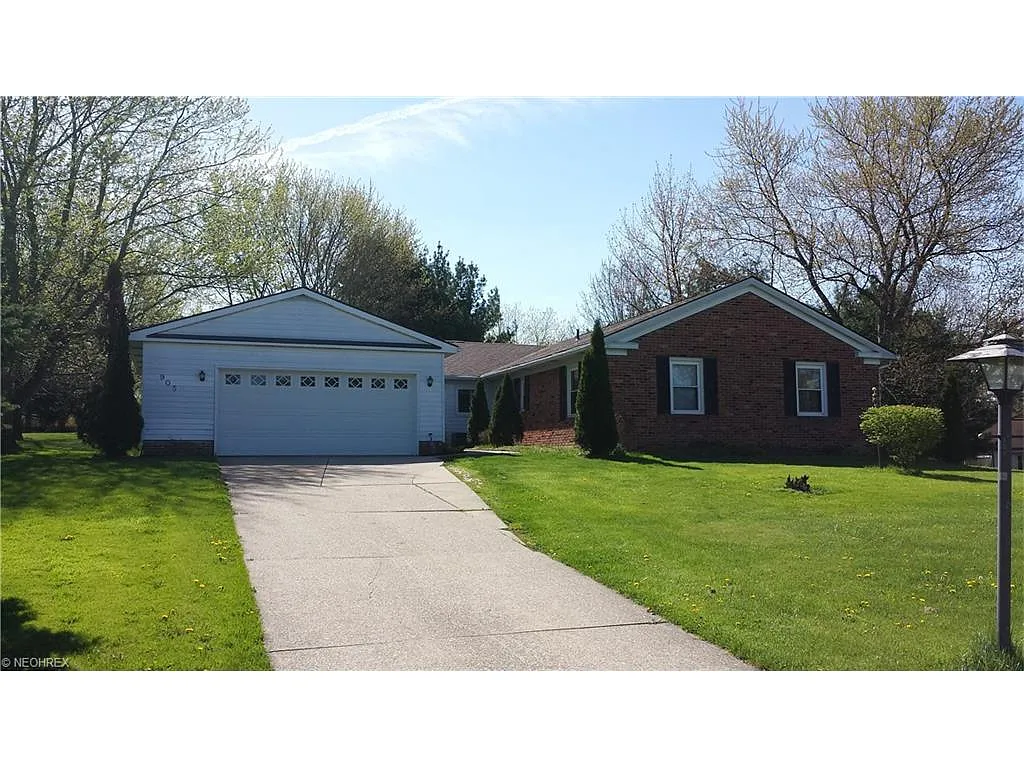 905 S Parkview Dr photo 1