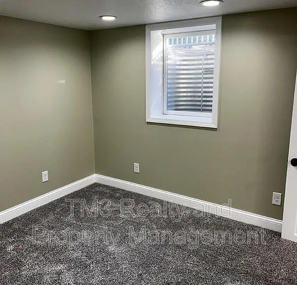 506 S 17th St — Photo 24