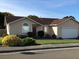 2698 Chism Ct, Fortuna, CA 95540