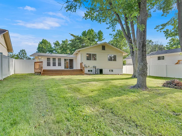 449 Madrina Ct — Photo 28