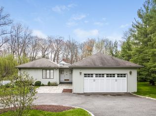 3 Woodside Ln, Rye, NY 10580