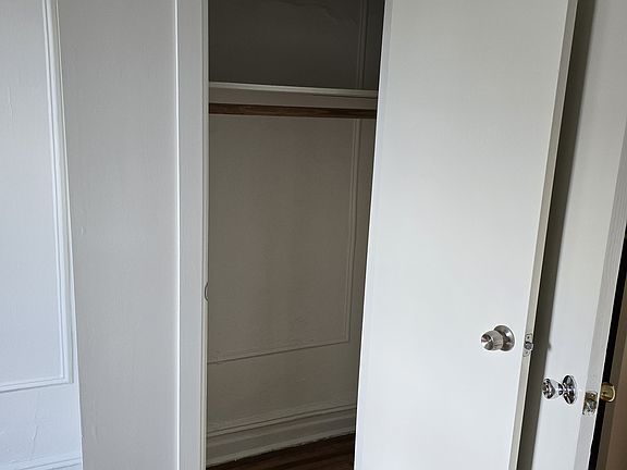 5th image of 1704 E 15th St APT B2