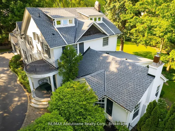 317 Gloucester Ave, Oakville, ON L6J 3W8