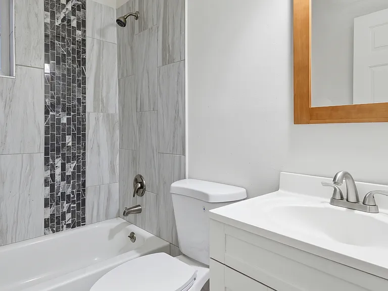 1901 N 48th Pl — Photo 19