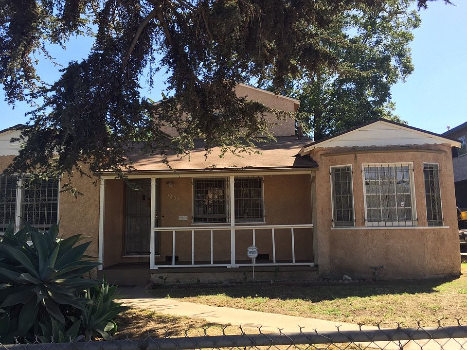 1st image of 1432 W 103rd St