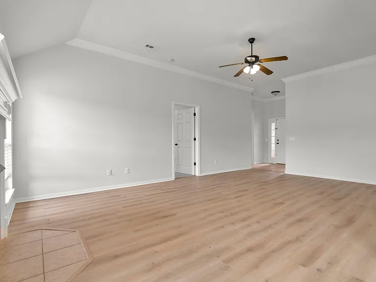 2966 Rosemary Ave — Photo 6