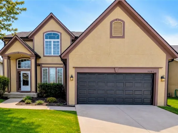 5701 NE Hidden Meadow Dr, Lees Summit, MO 64064