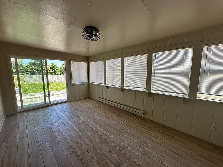 2110 State Highway 14 E — Photo 10