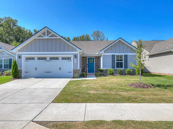 525 Streamview Dr, White House, TN 37188