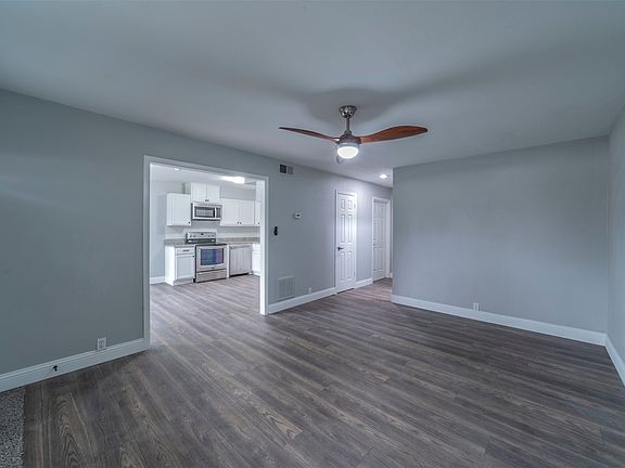 5th image of 2717 Stonehaven Ct