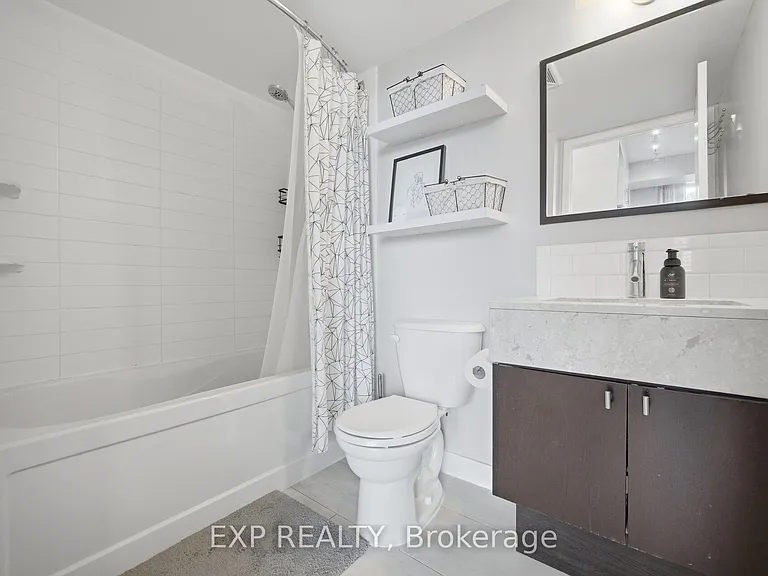 126 Simcoe St #1907 — Photo 21