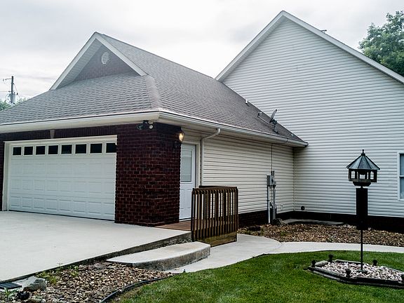 4th image of 46 Rocky Ln