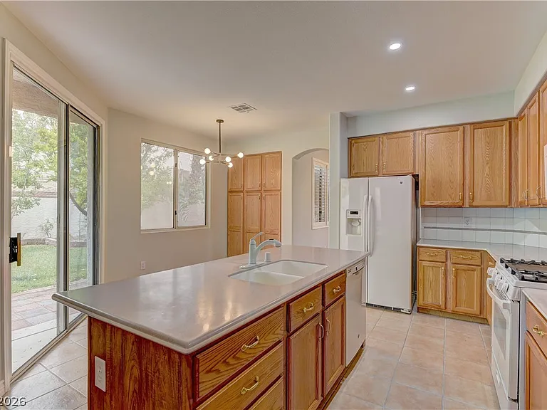 1813 Snow Spring Ln — Photo 14