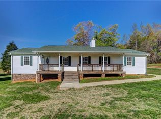 140 Slaydon Rd, Eden, NC 27288