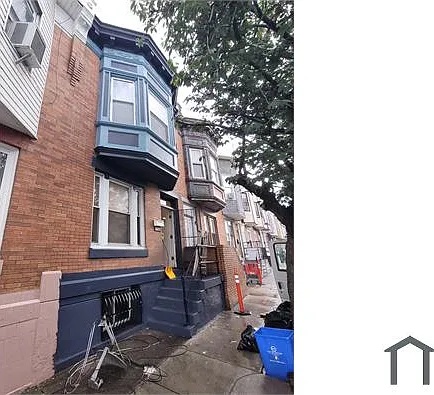 3 bed, 1056 sqft, $1,780 — Photo 3