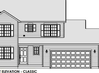 W197N16670 Ridgeway Dr, Jackson, WI 53037