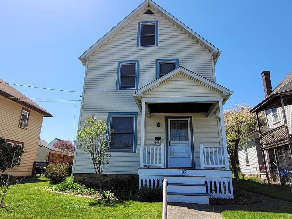 103 E 6th St photo 1