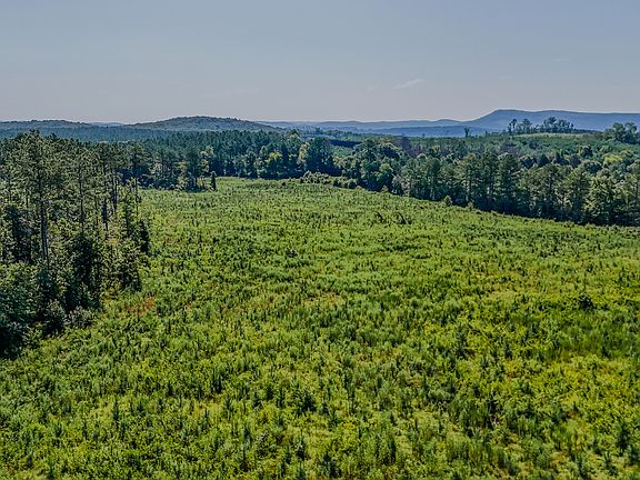 4th image of 1 Back Valley Rd