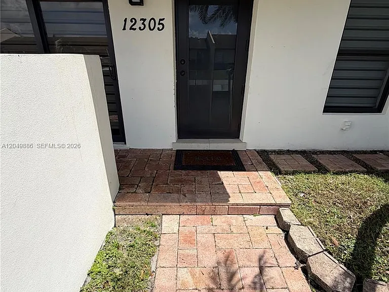 12305 SW 115th Ter #- — Photo 3