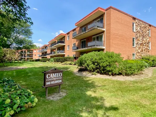 940 Holbrook Rd APT 28B, Homewood, IL 60430