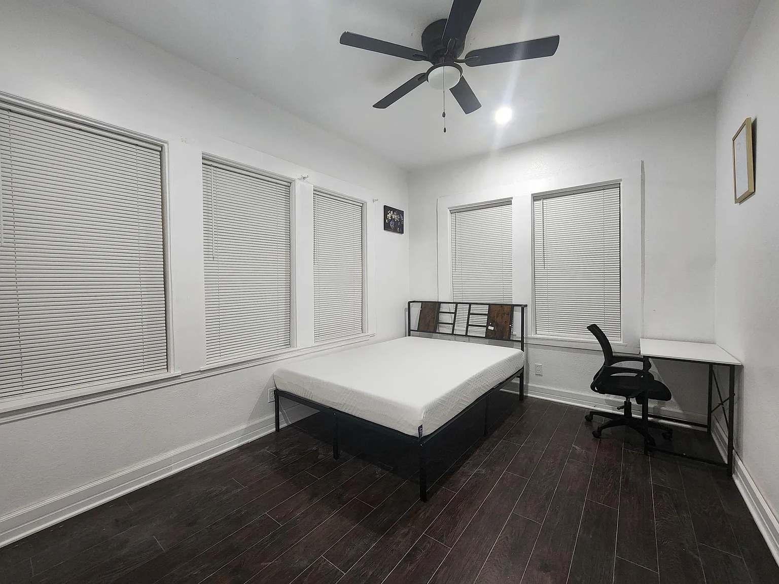 4 bed, 2.0 bath, 1750 sqft, $706 — Photo 2