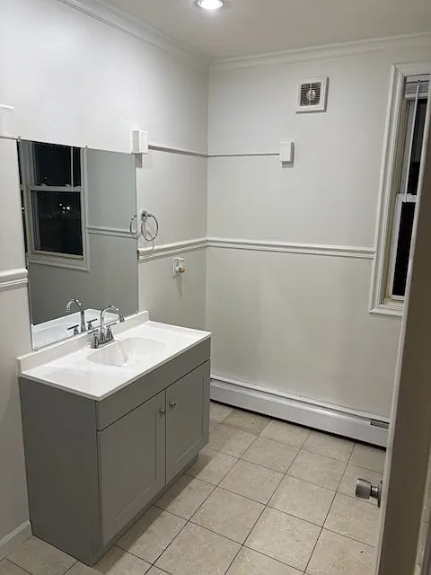 2 Derby Ave #1