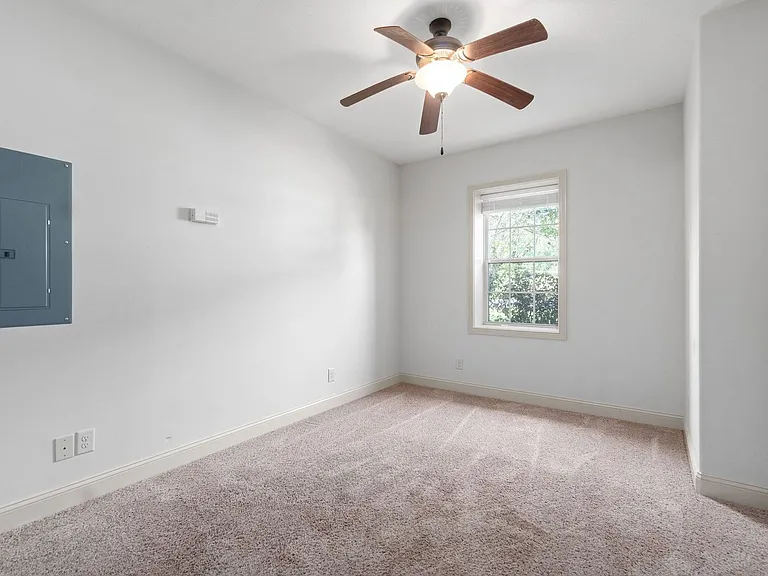1845 Deerstand Dr — Photo 24