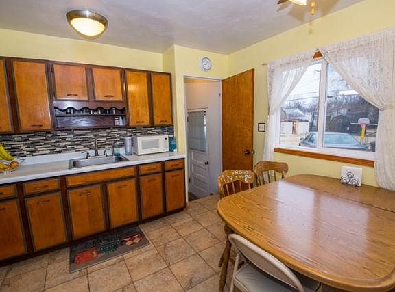 3rd image of 2513 Rockne Dr