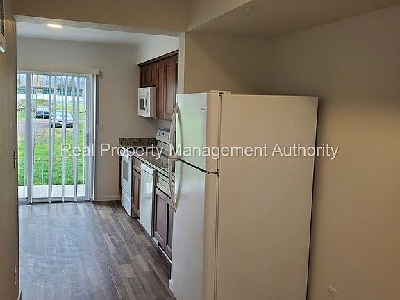5th image of 560 Bozarth Ave #A103
