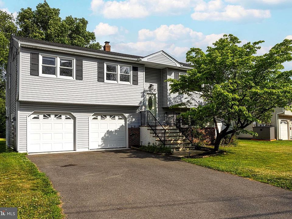 1st image of 14 Rockwood Ave