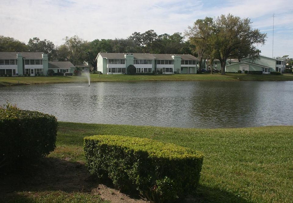 1st image of 525 Midway Dr #A