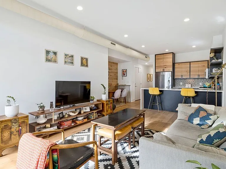 1012 Harvard St NW #7 — Photo 5