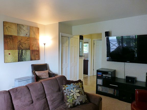 5th image of 115 100th Ave NE APT 306