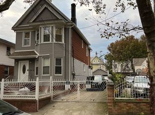 10423 90th Avenue, Richmond Hill, NY 11418