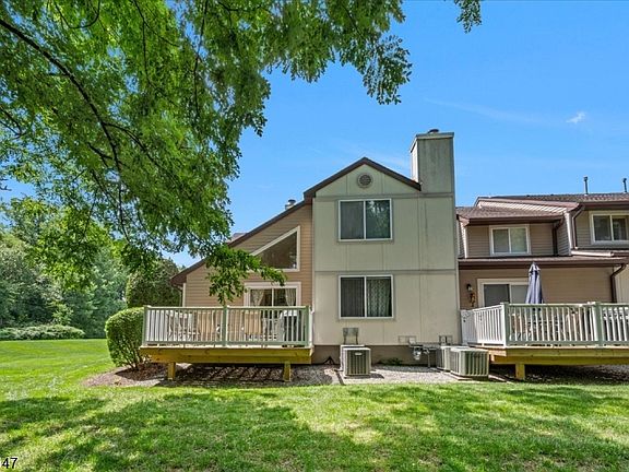 2nd image of 1706 Park Pl