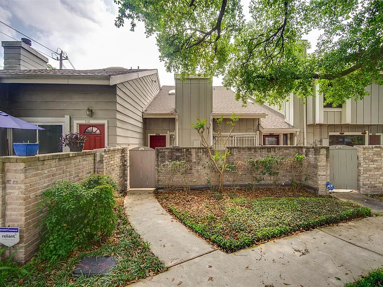 7131 Brendam Ln — Photo 4