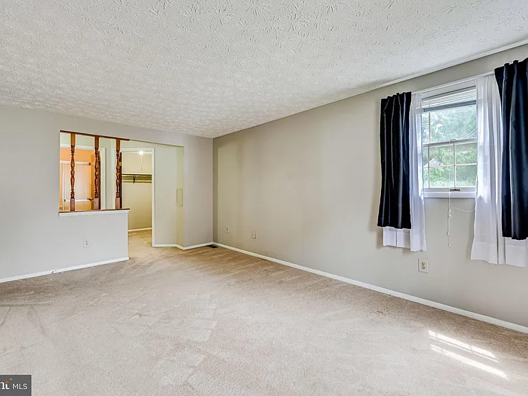 3381 Monarch Ln — Photo 29
