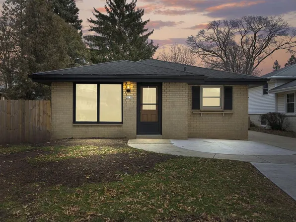 2130 North 107th STREET, Milwaukee, WI 53226