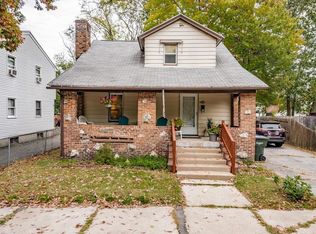 89 Middle St, Springfield, MA 01104