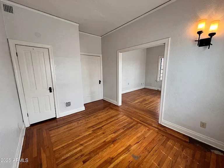 902 E Palm Ln #6 — Photo 17