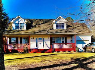 35 Whiskey Rd, Coram, NY 11727