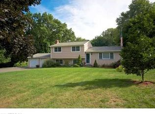 30 Jefferson Cir, Clinton, CT 06413