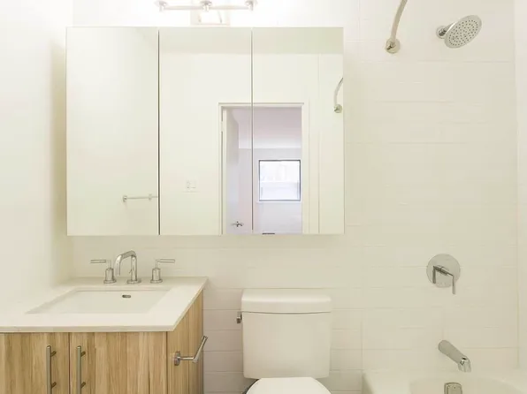 337 West 30th Street image 4 of 6