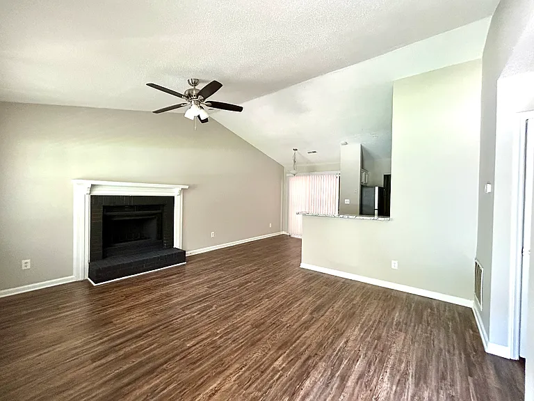6530 Pineburr Rd — Photo 3